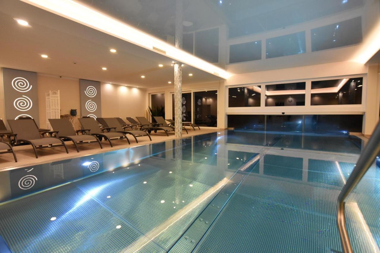 Das Balance - Spa & Golf Hotel Am Woerthersee Portschach am Woerthersee Ngoại thất bức ảnh
