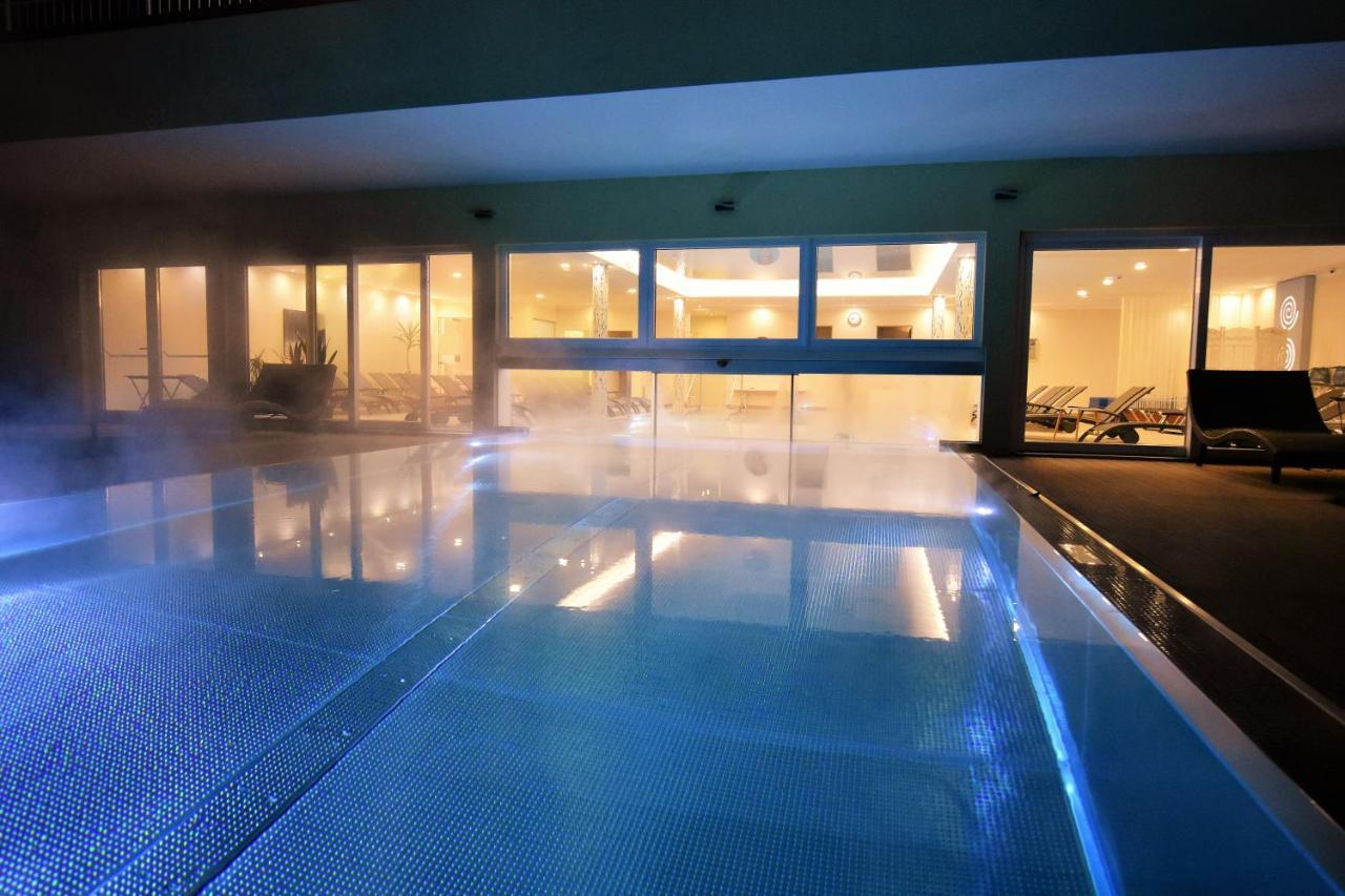 Das Balance - Spa & Golf Hotel Am Woerthersee Portschach am Woerthersee Ngoại thất bức ảnh