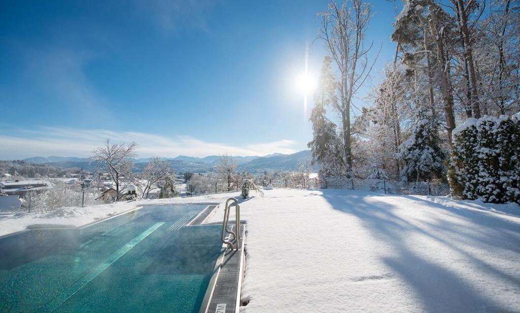 Das Balance - Spa & Golf Hotel Am Woerthersee Portschach am Woerthersee Ngoại thất bức ảnh